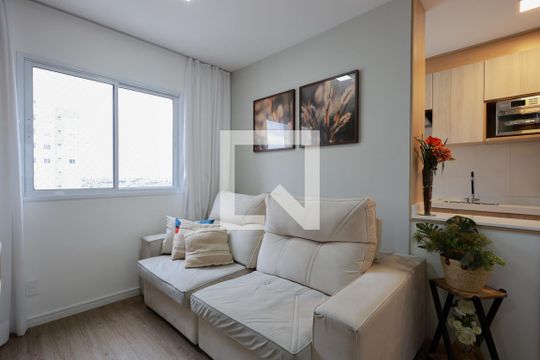 Sala de apartamento para alugar com 2 quartos, 42m² em Jardim Santa Cruz, São Paulo