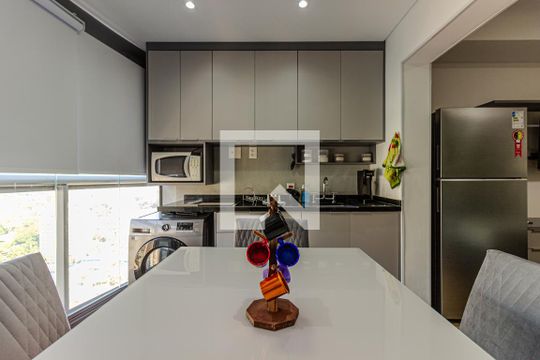 Cozinha de kitnet/studio à venda com 1 quarto, 32m² em Itaim Bibi, São Paulo