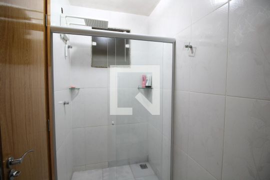 Banheiro Social de casa de condomínio à venda com 3 quartos, 180m² em Taquara, Rio de Janeiro