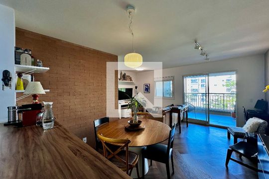 Sala de apartamento à venda com 2 quartos, 83m² em Santo Amaro, São Paulo