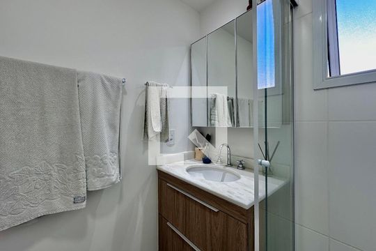 Banheiro Suíte 1 de apartamento à venda com 2 quartos, 83m² em Santo Amaro, São Paulo