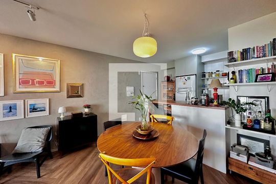 Sala de apartamento à venda com 2 quartos, 83m² em Santo Amaro, São Paulo