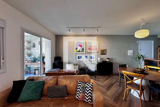 Sala de apartamento à venda com 2 quartos, 83m² em Santo Amaro, São Paulo