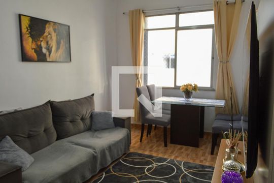 Sala de apartamento à venda com 3 quartos, 73m² em Tanque, Rio de Janeiro
