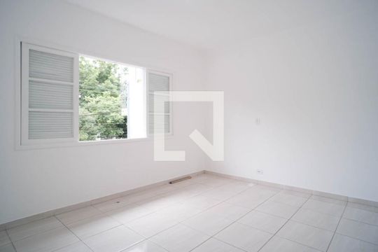 Quarto 1 de casa para alugar com 2 quartos, 135m² em Vila Nhocune, São Paulo