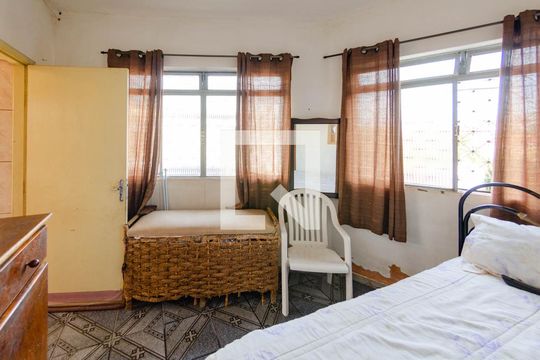 Quarto 4 de casa à venda com 4 quartos, 214m² em Salgado Filho, Belo Horizonte