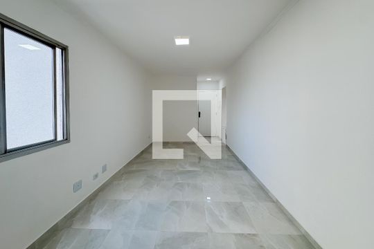 Sala de apartamento para alugar com 3 quartos, 73m² em Vila Monumento, São Paulo