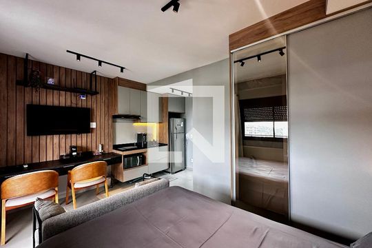 Studio de kitnet/studio para alugar com 1 quarto, 29m² em Jardim das Acacias, São Paulo