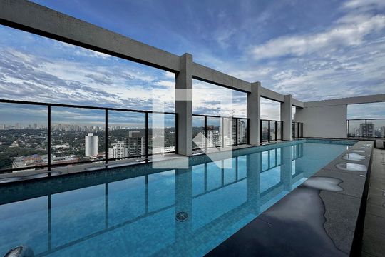 Piscina de kitnet/studio para alugar com 1 quarto, 29m² em Jardim das Acacias, São Paulo