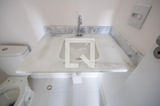 Banheiro Social de apartamento para alugar com 3 quartos, 120m² em Presidente Altino, Osasco