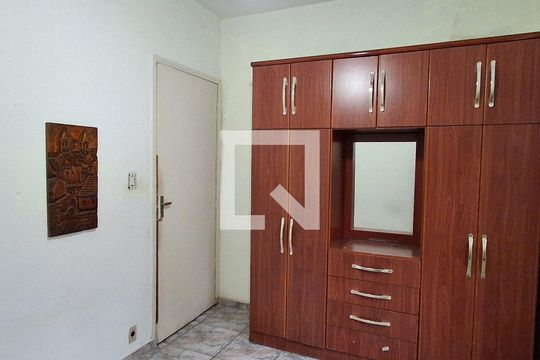 Quarto 3 de casa à venda com 3 quartos, 157m² em Olímpico, São Caetano do Sul