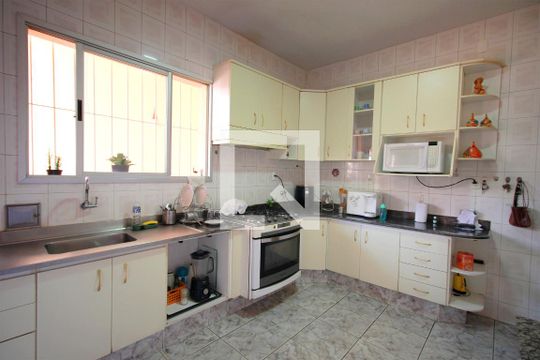 Cozinha de casa à venda com 3 quartos, 273m² em Renascença, Belo Horizonte