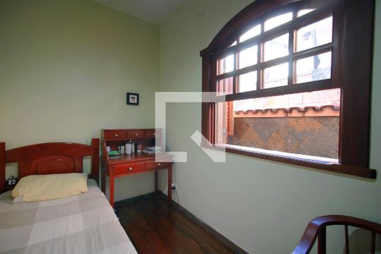 Quarto 1 de casa à venda com 3 quartos, 273m² em Renascença, Belo Horizonte
