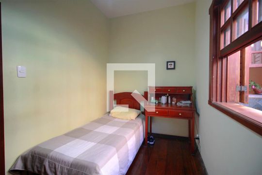 Quarto 1 de casa à venda com 3 quartos, 273m² em Renascença, Belo Horizonte