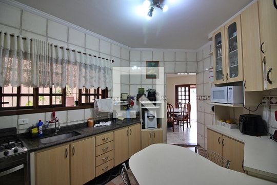 Cozinha de casa à venda com 3 quartos, 362m² em Nova Petrópolis, São Bernardo do Campo