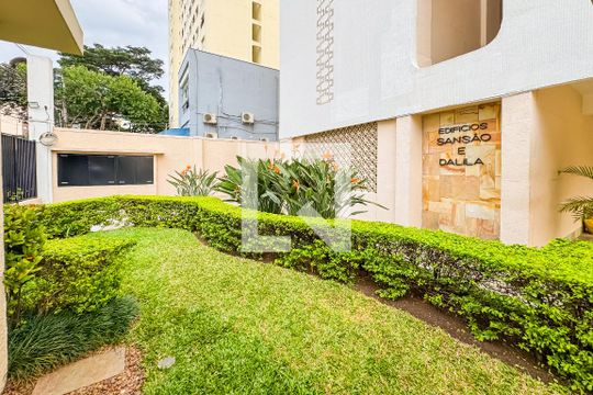 Fachada de apartamento à venda com 1 quarto, 45m² em Cambuci, São Paulo