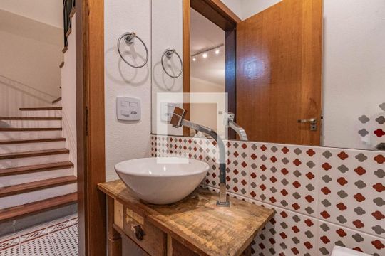 Lavabo de casa à venda com 3 quartos, 225m² em Vila Moinho Velho, São Paulo