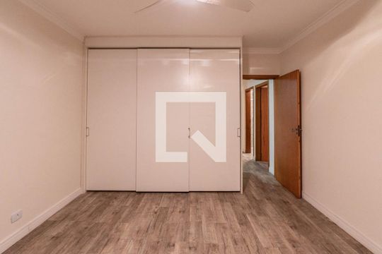 Quarto 1 de casa à venda com 3 quartos, 225m² em Vila Moinho Velho, São Paulo