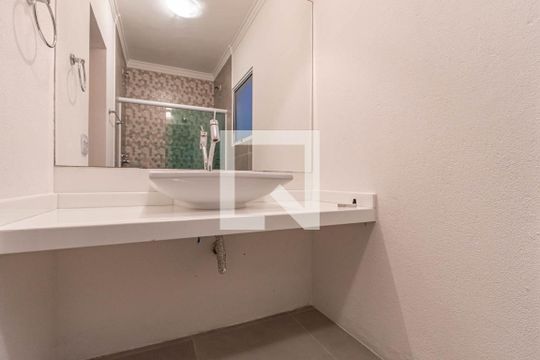 Banheiro Suite de casa à venda com 3 quartos, 225m² em Vila Moinho Velho, São Paulo