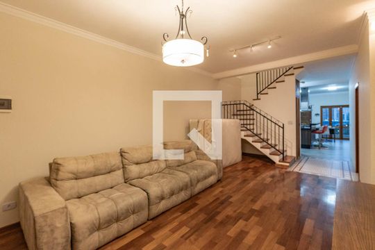 Sala de casa à venda com 3 quartos, 225m² em Vila Moinho Velho, São Paulo