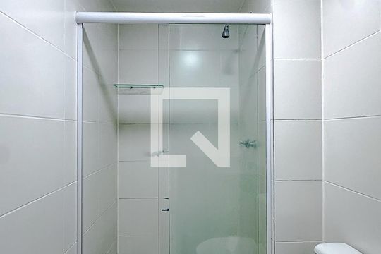 Banheiro da Suíte de apartamento para alugar com 2 quartos, 66m² em Brás, São Paulo