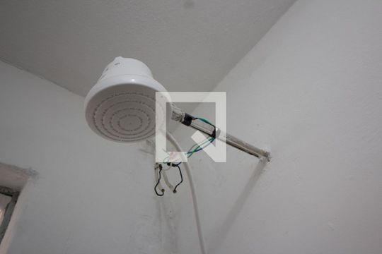 Banheiro de casa para alugar com 1 quarto, 55m² em Freguesia do Ó, São Paulo