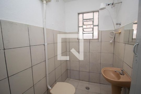 Banheiro de casa para alugar com 1 quarto, 55m² em Freguesia do Ó, São Paulo
