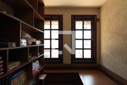 Escritório de casa à venda com 4 quartos, 640m² em Trevo, Belo Horizonte