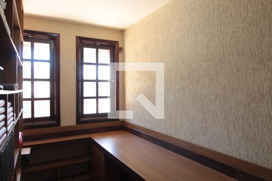 Escritório de casa à venda com 4 quartos, 640m² em Trevo, Belo Horizonte