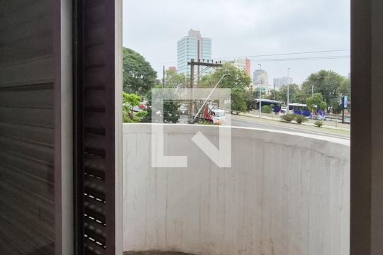 Varanda da suite de apartamento para alugar com 1 quarto, 40m² em Jardim Chácara Inglesa, São Bernardo do Campo