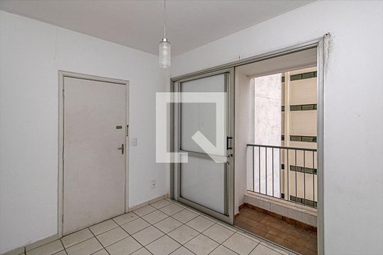 Sala de apartamento para alugar com 1 quarto, 37m² em Aclimação, São Paulo