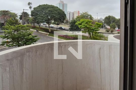 Varanda da suíte de apartamento para alugar com 1 quarto, 39m² em Jardim Chácara Inglesa, São Bernardo do Campo