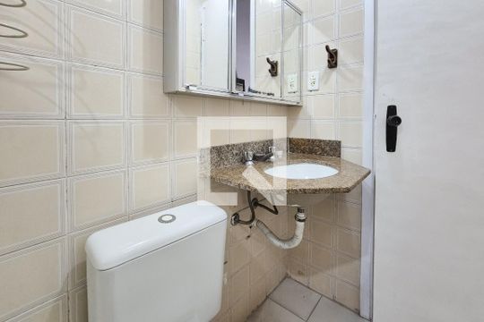 Banheiro da Suíte de apartamento para alugar com 1 quarto, 39m² em Jardim Chácara Inglesa, São Bernardo do Campo