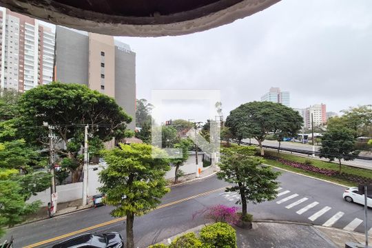 varanda da suíte  - vista de apartamento para alugar com 1 quarto, 39m² em Jardim Chácara Inglesa, São Bernardo do Campo