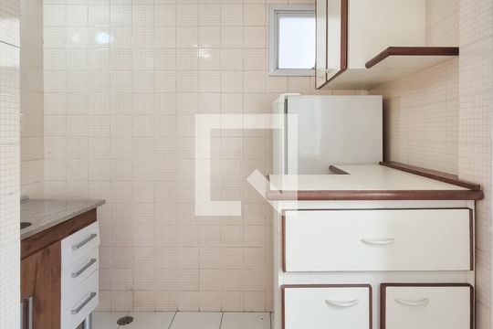 Cozinha - Armários de apartamento para alugar com 1 quarto, 39m² em Jardim Chácara Inglesa, São Bernardo do Campo