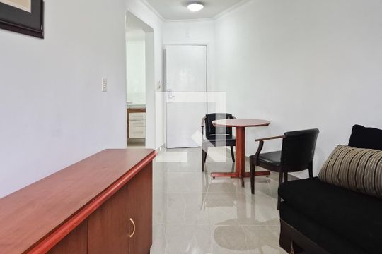 Sala de apartamento para alugar com 1 quarto, 40m² em Centro, São Bernardo do Campo