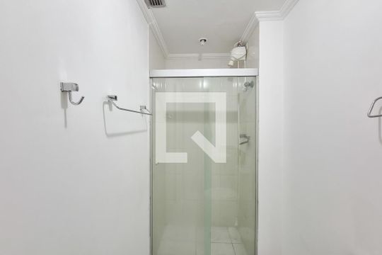 Banheiro da Suíte de apartamento para alugar com 1 quarto, 40m² em Jardim Chácara Inglesa, São Bernardo do Campo