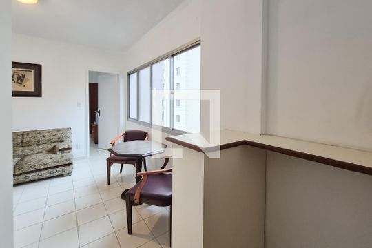 Cozinha  de apartamento para alugar com 1 quarto, 39m² em Jardim Chácara Inglesa, São Bernardo do Campo