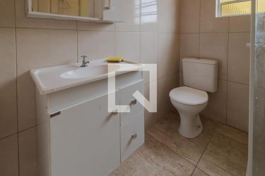 Banheiro de casa para alugar com 1 quarto, 60m² em Rp9 (regiões de Planejamento), Mauá