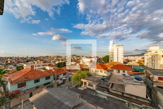 Sala 1 de apartamento à venda com 5 quartos, 235m² em Carlos Prates, Belo Horizonte