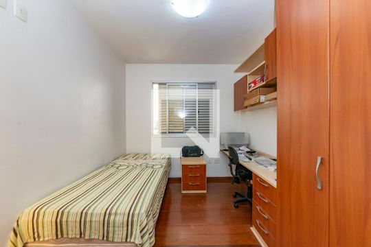 Quarto 1 de apartamento à venda com 5 quartos, 235m² em Carlos Prates, Belo Horizonte