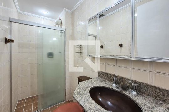 Banheiro da Suíte de apartamento para alugar com 1 quarto, 40m² em Jardim Chácara Inglesa, São Bernardo do Campo