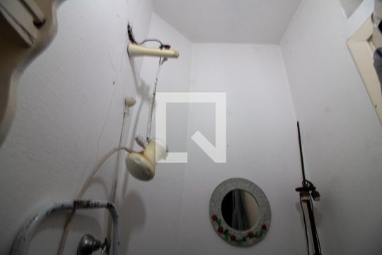 Banheiro de Serviço de casa à venda com 3 quartos, 192m² em Brooklin, São Paulo
