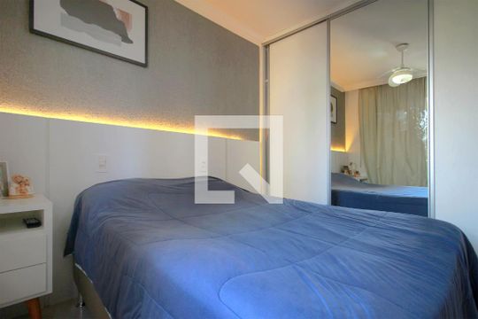 Suíte de apartamento à venda com 3 quartos, 79m² em Sagrada Família, Belo Horizonte