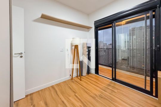 Quarto de apartamento à venda com 1 quarto, 56m² em Vila Mariana, São Paulo