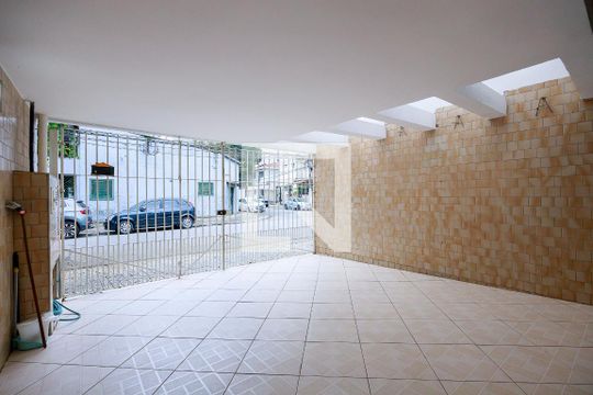 Garagem de casa à venda com 3 quartos, 150m² em Cidade Monções, São Paulo