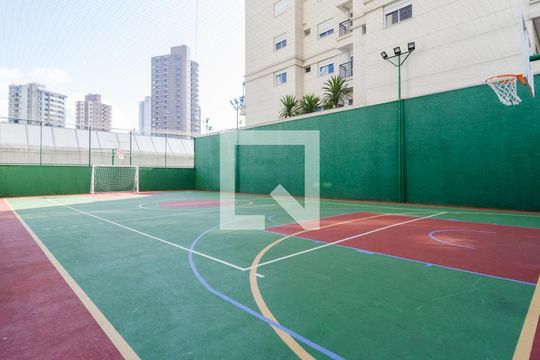 Quadra de apartamento para alugar com 3 quartos, 126m² em Vila Gilda, Santo André