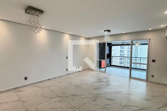 Apartamento para alugar com 3 quartos, 126m² em Vila Gilda, Santo André