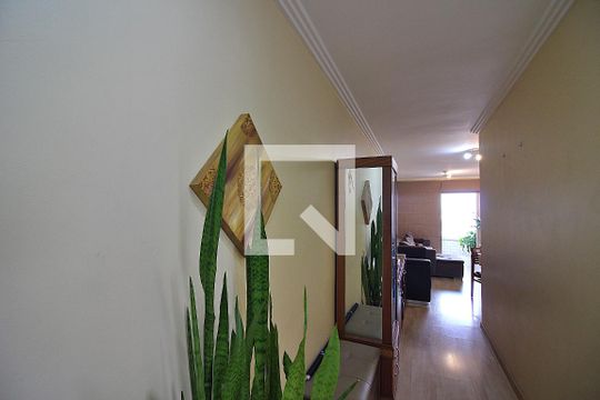Corredor de apartamento à venda com 3 quartos, 85m² em Vila Mussoline, São Bernardo do Campo