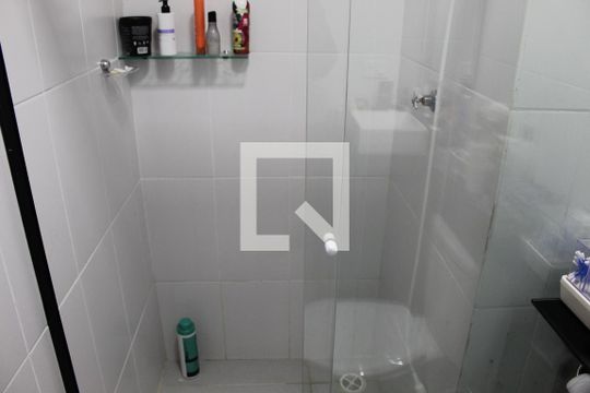 Banheiro de apartamento para alugar com 2 quartos, 43m² em Jardim da Gloria, Cotia
